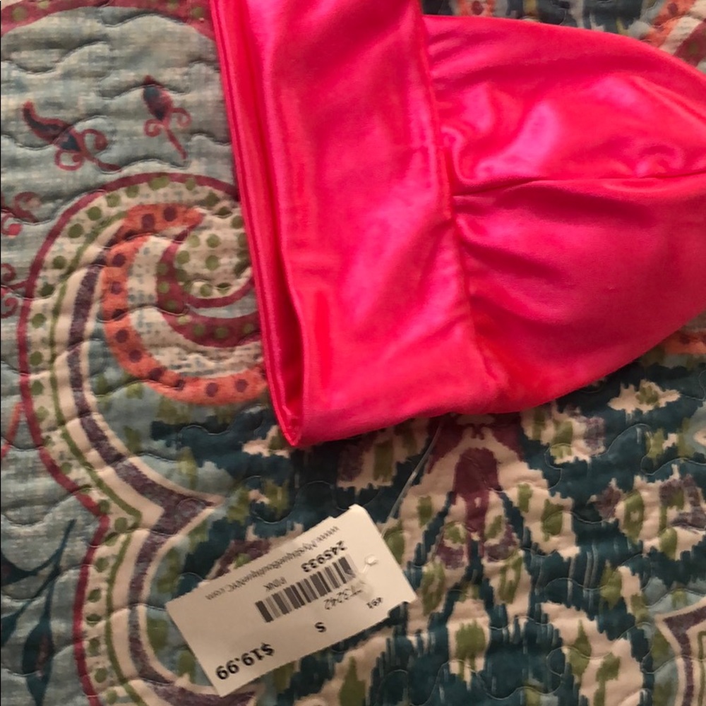 Hot pink satin crop top super cute - Picture 2 of 3